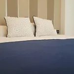 Pebbles Boutique Hotel