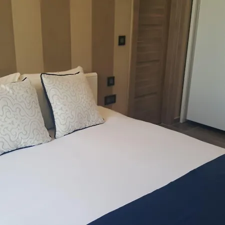 ホテル Pebbles Boutique スリーマ