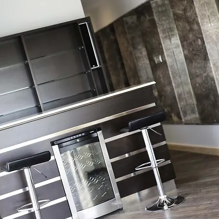 Pebbles Boutique Aparthotel 3*