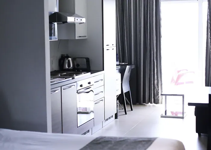 Pebbles Boutique 3* Sliema