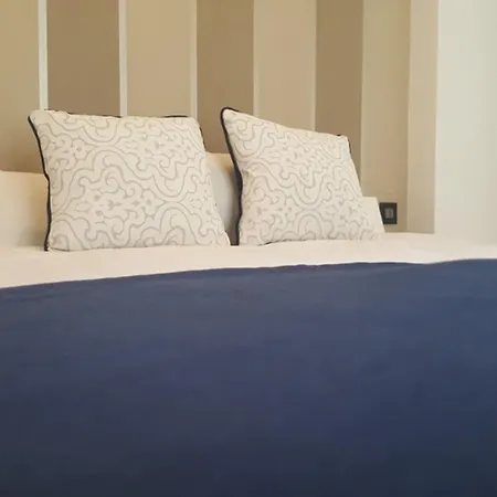 Pebbles Boutique Aparthotel