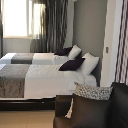 Pebbles Boutique Aparthotel