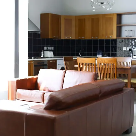 Pebbles Boutique סליאמה