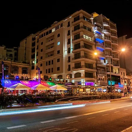 Pebbles Boutique Aparthotel 3*