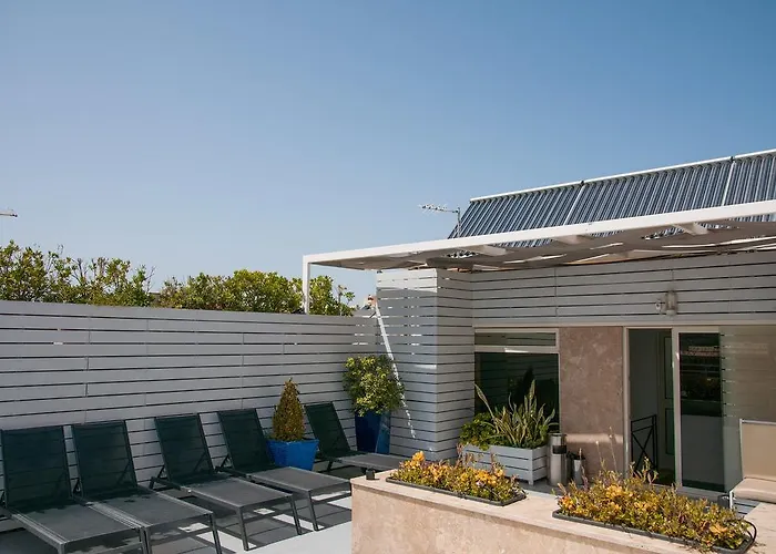 Pebbles Boutique 3* סליאמה